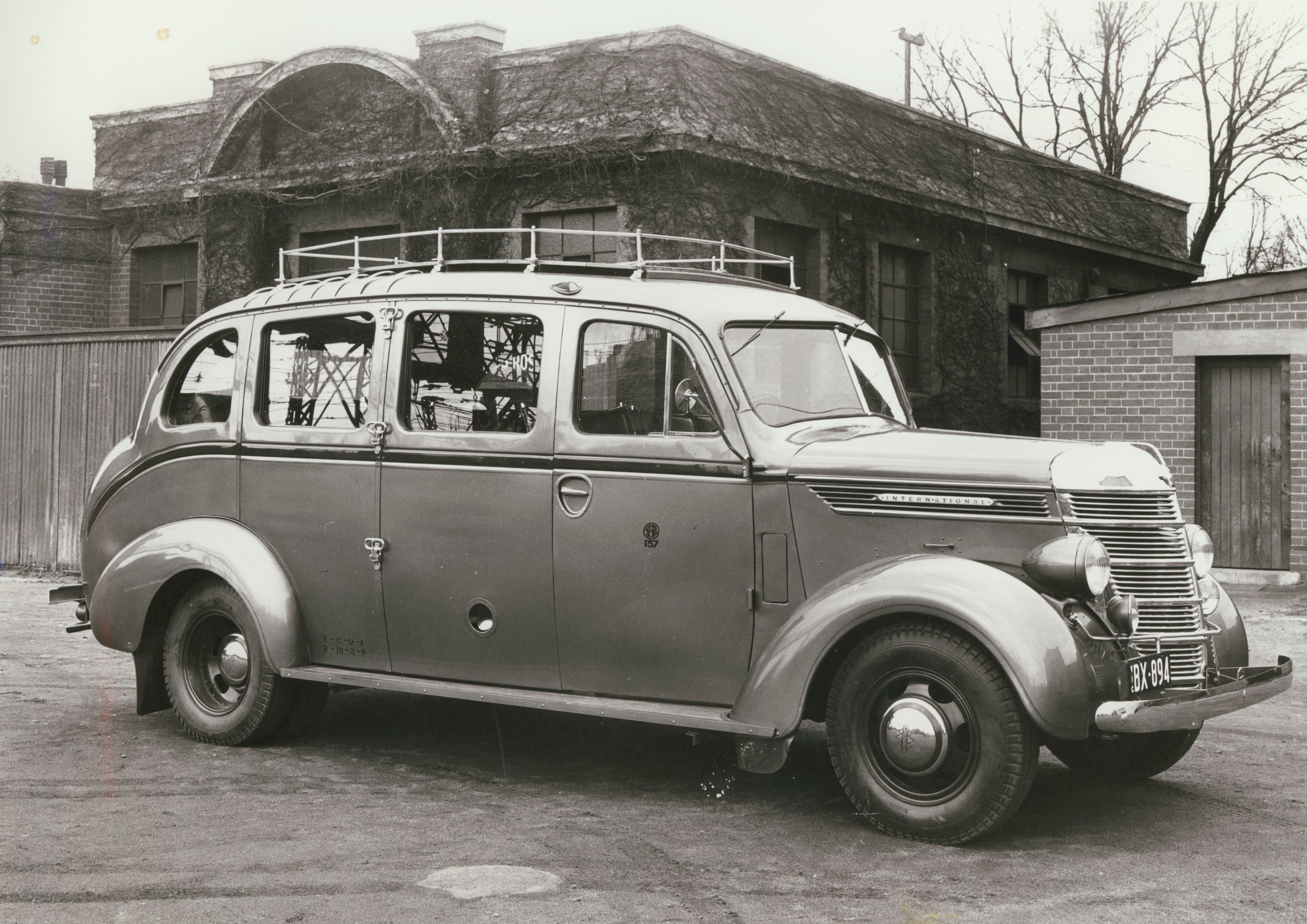 Black-and-white photograph of a vintage Mount Buffalo motor coach from around 1930